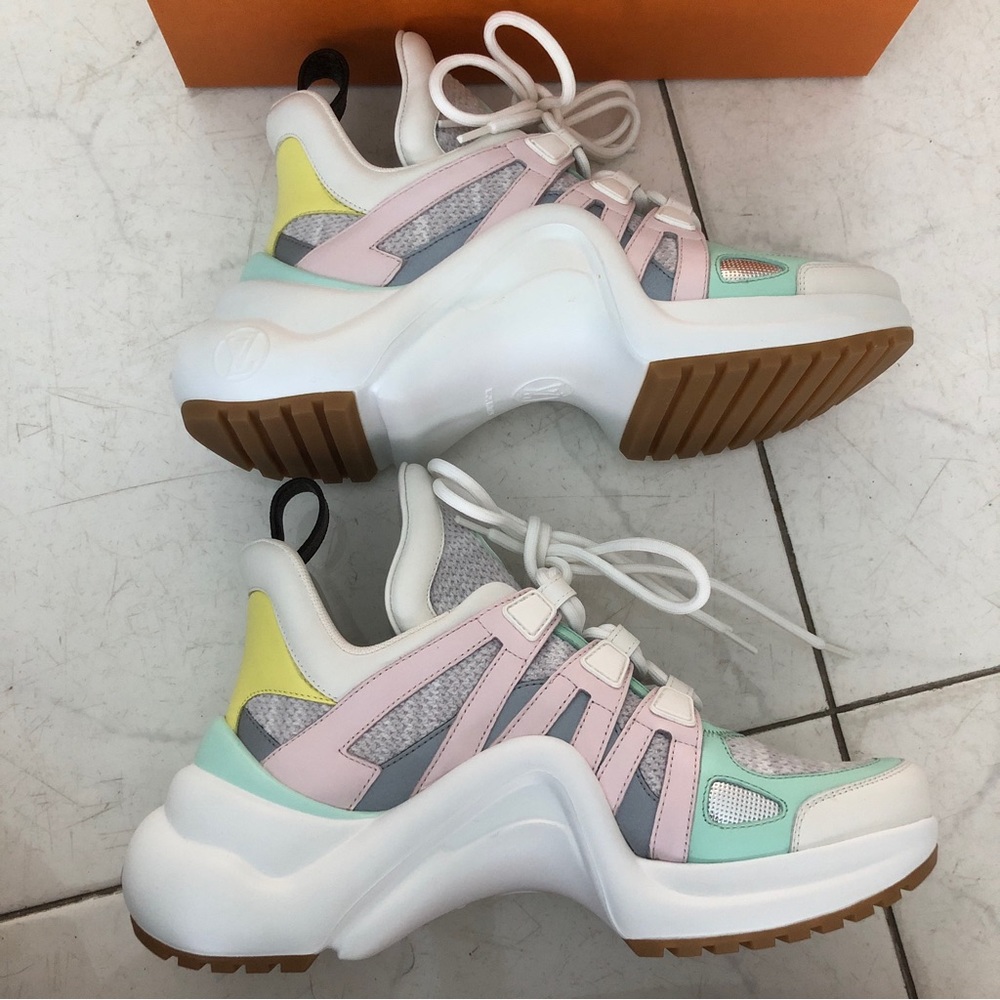 NWB Louis Vuitton Archlight Sneakers
